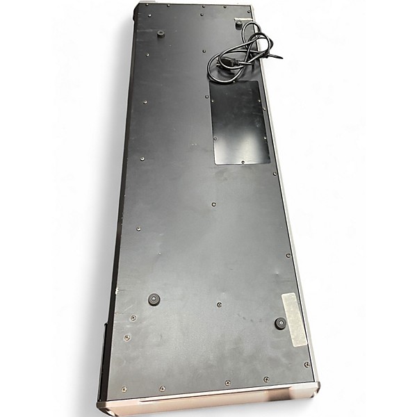 Used Roland Fantom X6 Keyboard Workstation