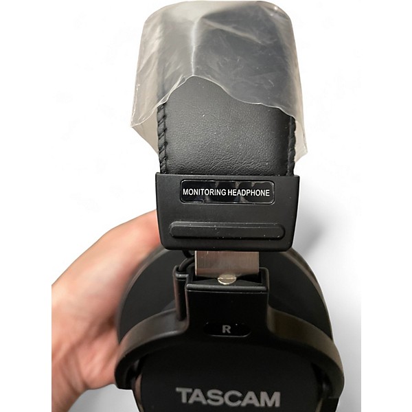 Used TASCAM th-200x Studio Headphones