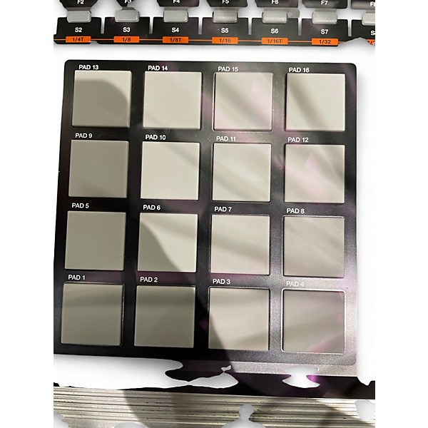 Used Akai Professional MPD32 MIDI Controller
