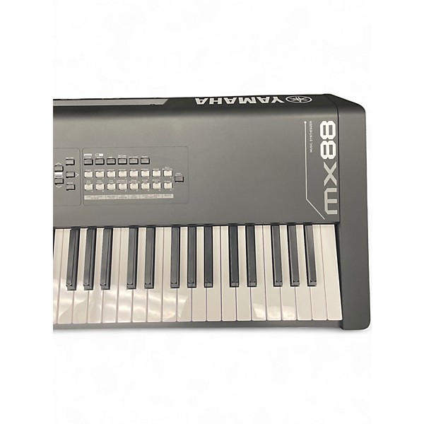 Used Yamaha MX88 Synthesizer