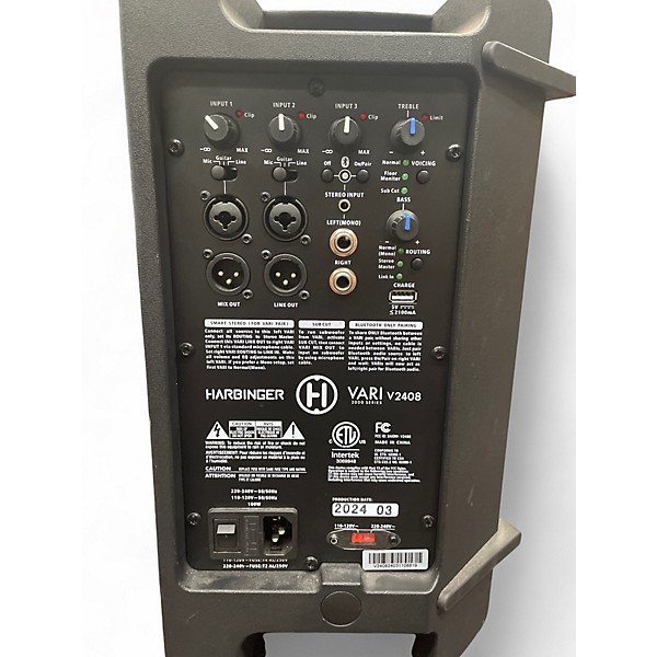 Used Harbinger vari v2408 Powered Speaker