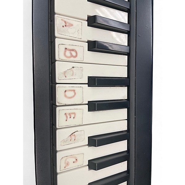 Used KORG MicroKey 37 USB MIDI Controller