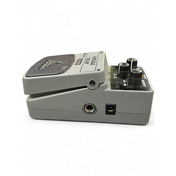 Used Behringer VD400 Vintage Delay Effect Pedal