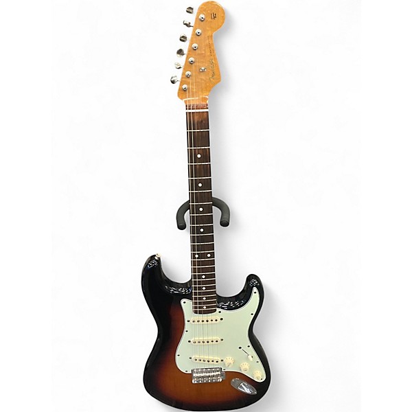 Used 2019 Fender PLAYER II STRATOCASTER 3 Color Sunburst Solid Body Electric Guitar