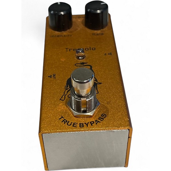 Used True Bypass TREMOLO Effect Pedal