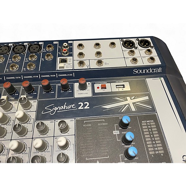 Used Soundcraft Signature 22 Unpowered Mixer