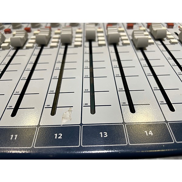 Used Soundcraft Signature 22 Unpowered Mixer