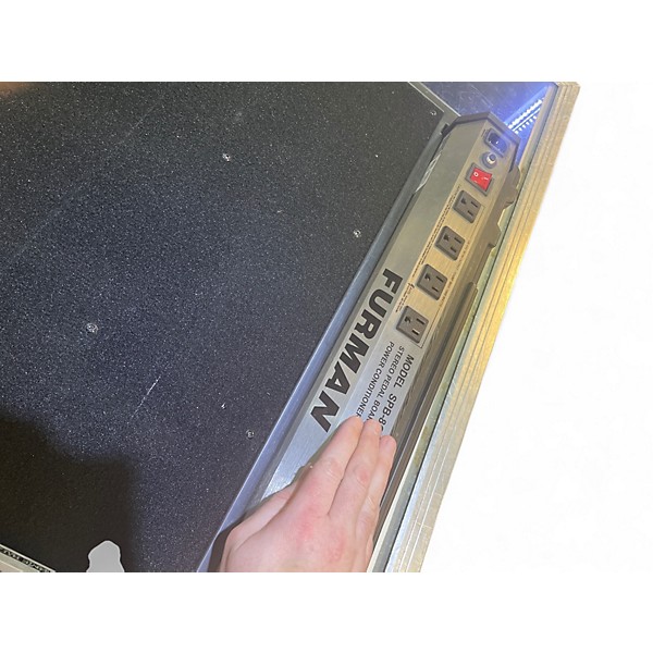 Used Miscellaneous FURMAN SPB-8C Pedal Board