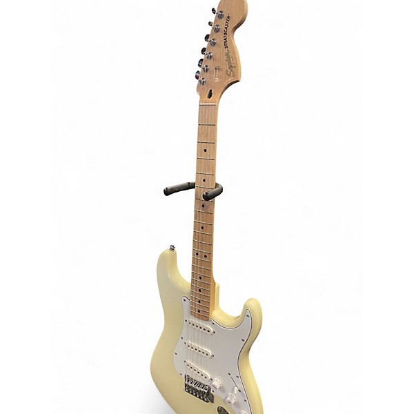 Used Squier Affinity Stratocaster Olympic White Solid Body Electric Guitar