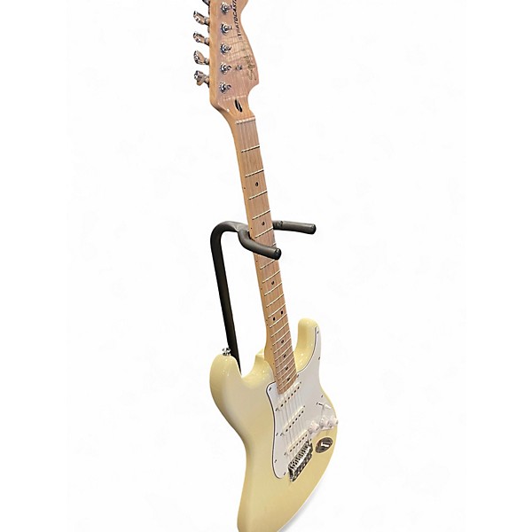 Used Squier Affinity Stratocaster Olympic White Solid Body Electric Guitar