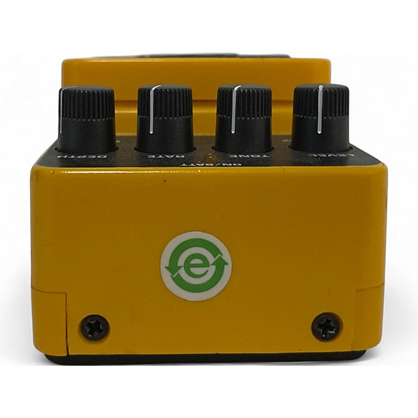 Used Behringer Uc200 Effect Pedal
