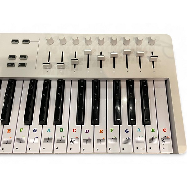 Used Komplete KONTROL S49 MIDI Controller