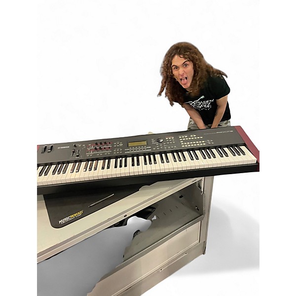 Used Yamaha MOXF8 88 Key Keyboard Workstation