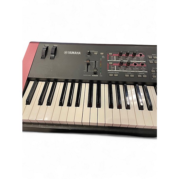 Used Yamaha MOXF8 88 Key Keyboard Workstation
