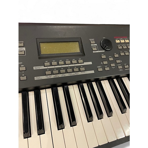 Used Yamaha MOXF8 88 Key Keyboard Workstation