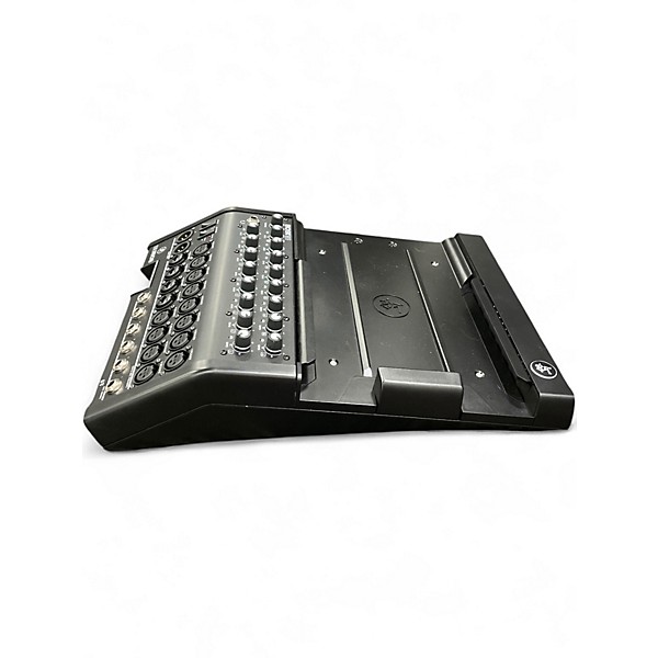 Used Mackie DL1608 Digital Mixer