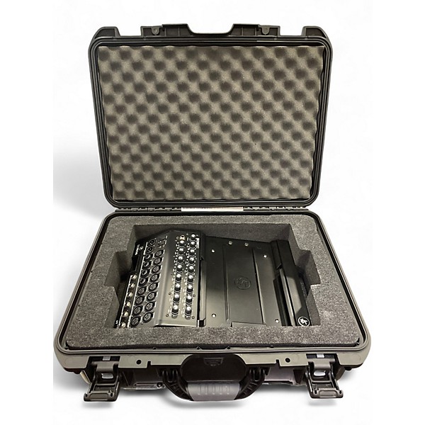 Used Mackie DL1608 Digital Mixer
