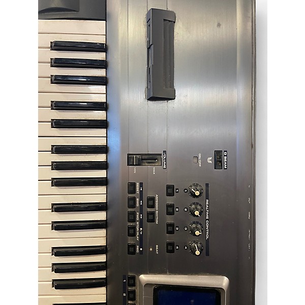 Used Roland FA76 Keyboard Workstation