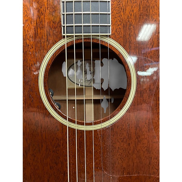 Used Taylor 522 12-Fret Mahogany Acoustic Guitar