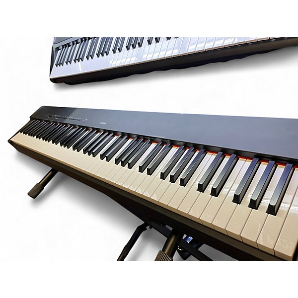 Used Yamaha P225B Digital Piano