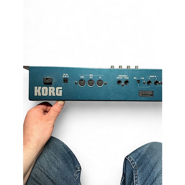 Used KORG ms2000r Synthesizer