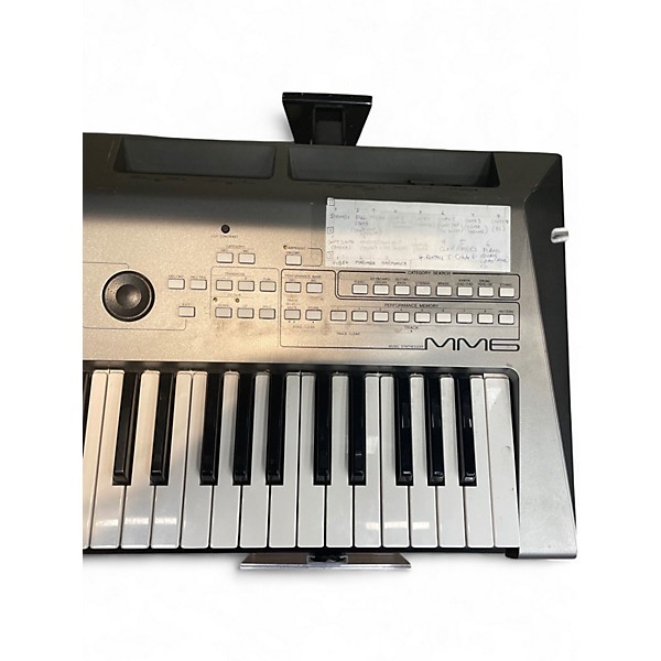 Used Yamaha MM6 61 Key Keyboard Workstation