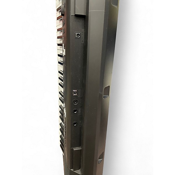 Used Yamaha PSRE373 Portable Keyboard