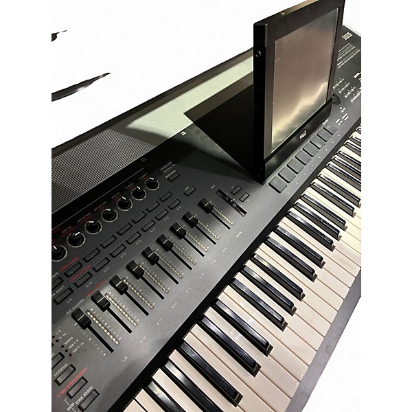 Used KORG Oasys Keyboard Workstation