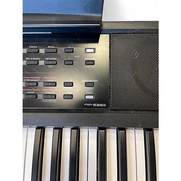 Used Yamaha PSRE383 Keyboard Workstation