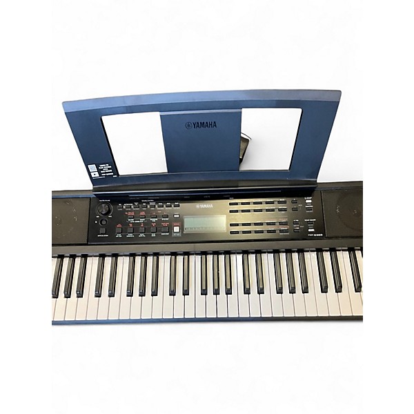 Used Yamaha PSRE383 Keyboard Workstation