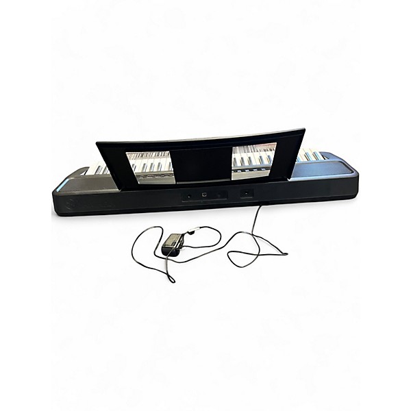 Used Yamaha PSRE383 Keyboard Workstation