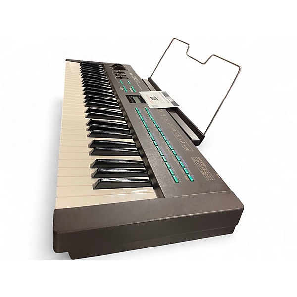 Used Yamaha DX21 Synthesizer