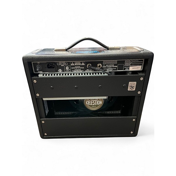 Used Fender VIBRO CHAMP REVERB AMP Tube Guitar Combo Amp