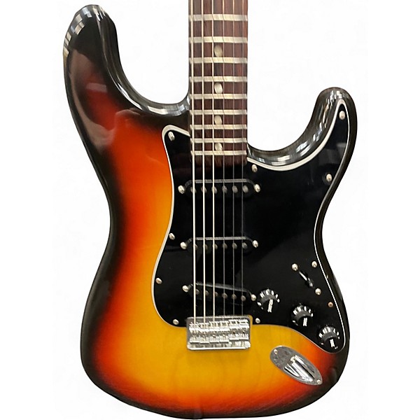 Vintage 1977 Fender STRATOCASTER 3 Color Sunburst Solid Body Electric Guitar
