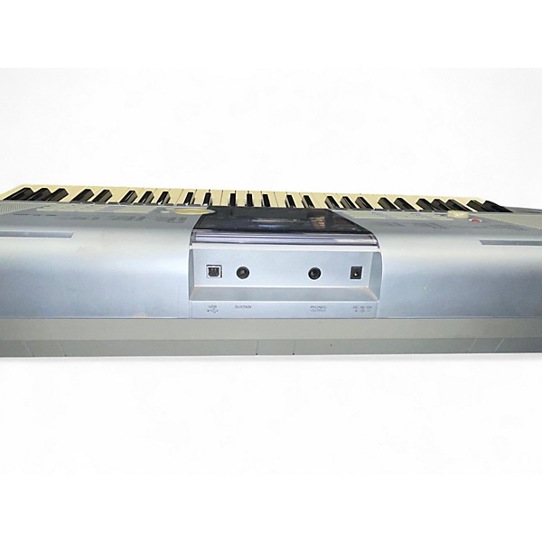 Used Yamaha PSR293 61 Key Portable Keyboard