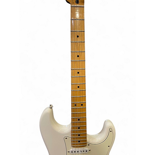 Used Fender Player Stratocaster Polar White Solid Body Electric Guitar