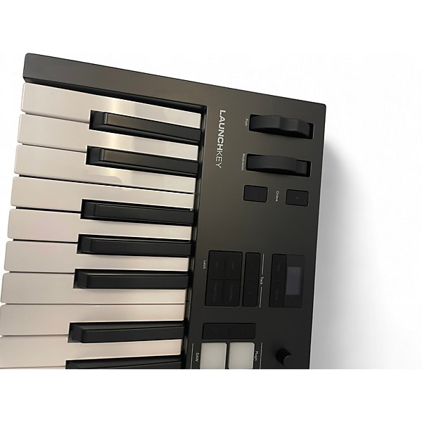 Used Novation LAUNCHKEY 37 MIDI Controller