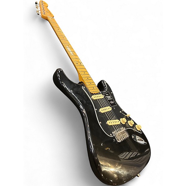 Used 2020s Fender Stratocaster Player II Black Solid Body Electric Guitar