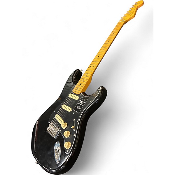 Used 2020s Fender Stratocaster Player II Black Solid Body Electric Guitar