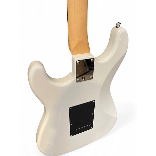 Used Squier Affinity Stratocaster White Solid Body Electric Guitar