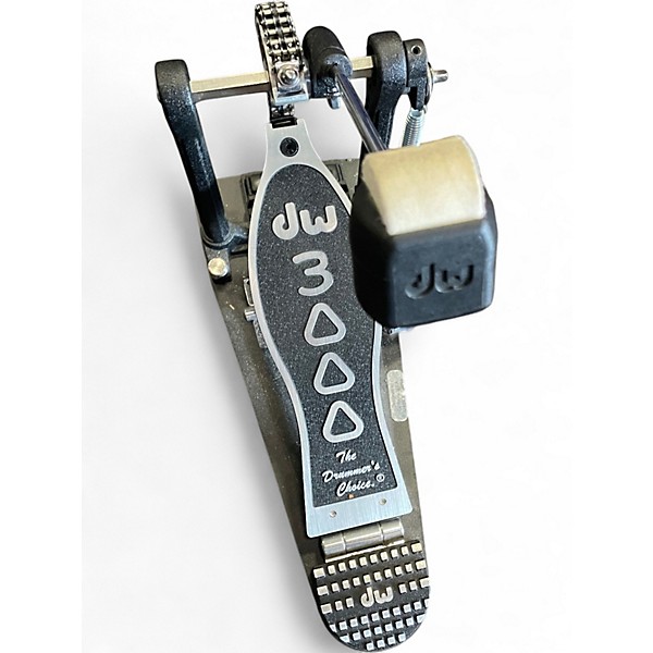 Used DW 3000 Series Single Single Bass Drum Pedal