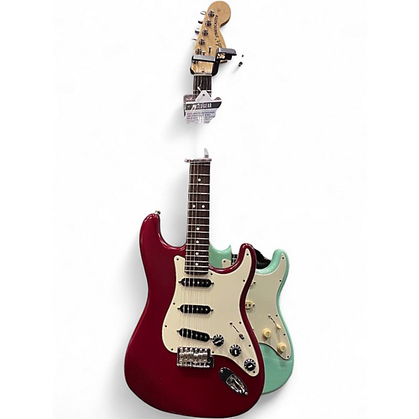 Used 2006 Fender Highway One Stratocaster red Solid Body Electric Guitar
