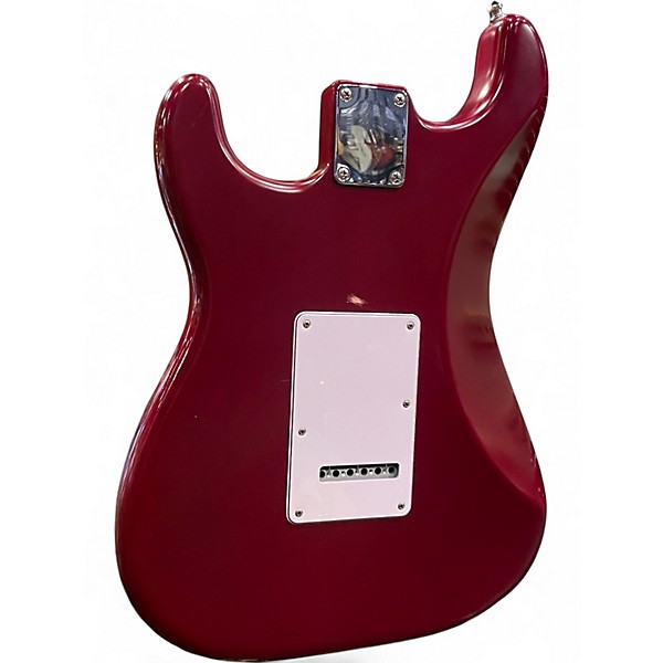 Used 2006 Fender Highway One Stratocaster red Solid Body Electric Guitar