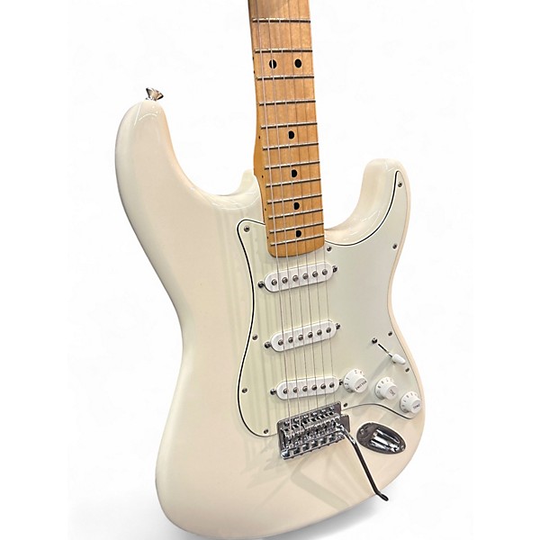 Used Fender Standard Stratocaster Arctic White Solid Body Electric Guitar