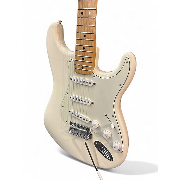 Used Fender Standard Stratocaster Arctic White Solid Body Electric Guitar