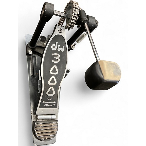 Used DW 3000 Series Single Single Bass Drum Pedal