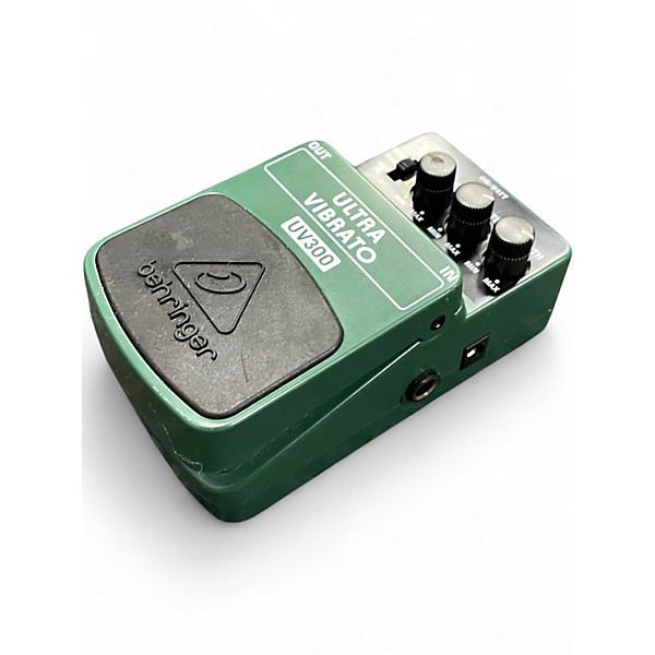 Used Behringer UV300 Ultra Vibrato Effect Pedal