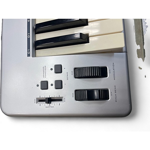 Used M-Audio Keystation 49e