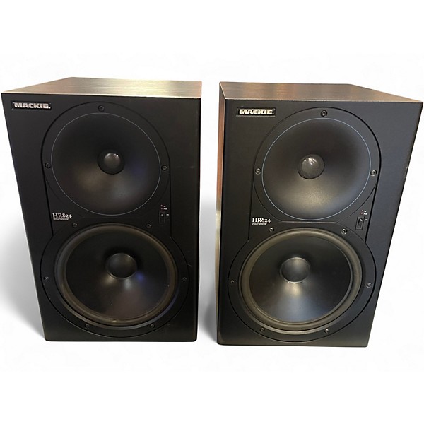 Used Mackie HR824 Pair Powered Monitor