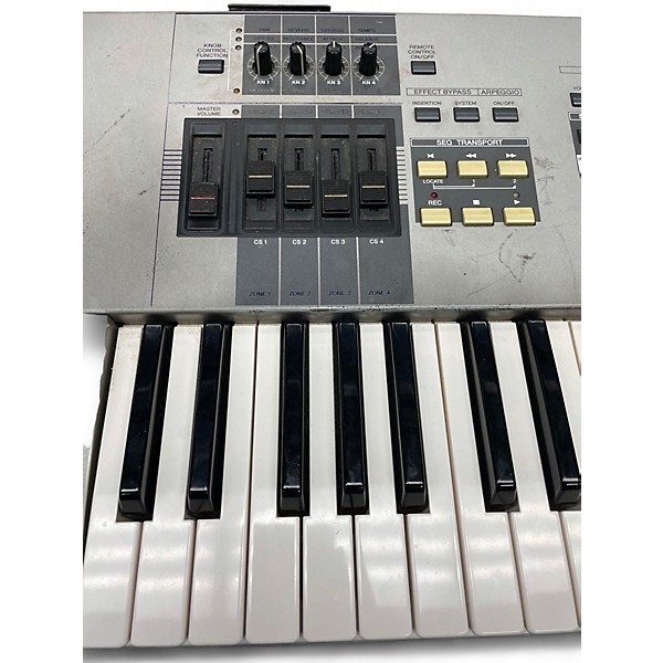 Used Yamaha Motif 6 61 Key Keyboard Workstation